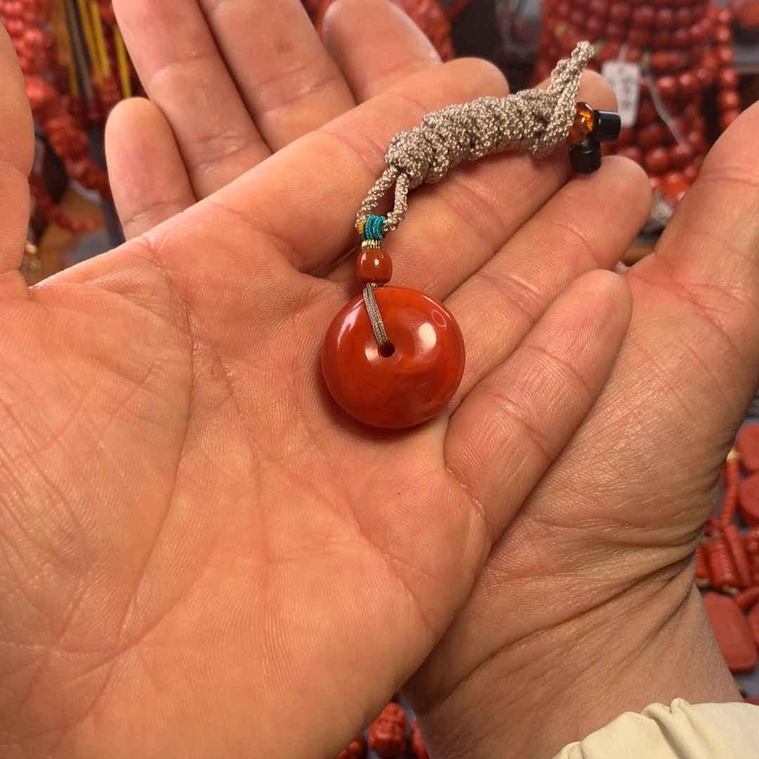 南红玛瑙配饰未镶嵌