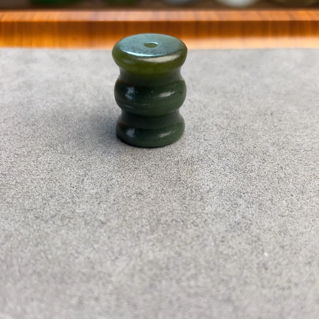 和田玉未镶嵌吊坠(不含链)