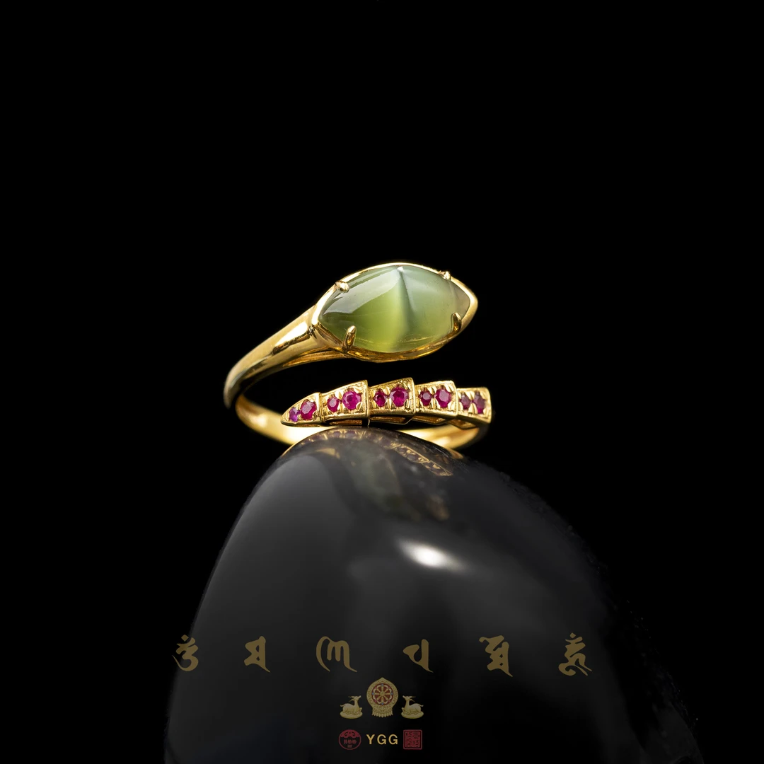 员格格/18K金/和田玉碧玉一线金绿猫眼凤眼灵蛇戒指（多样性发）