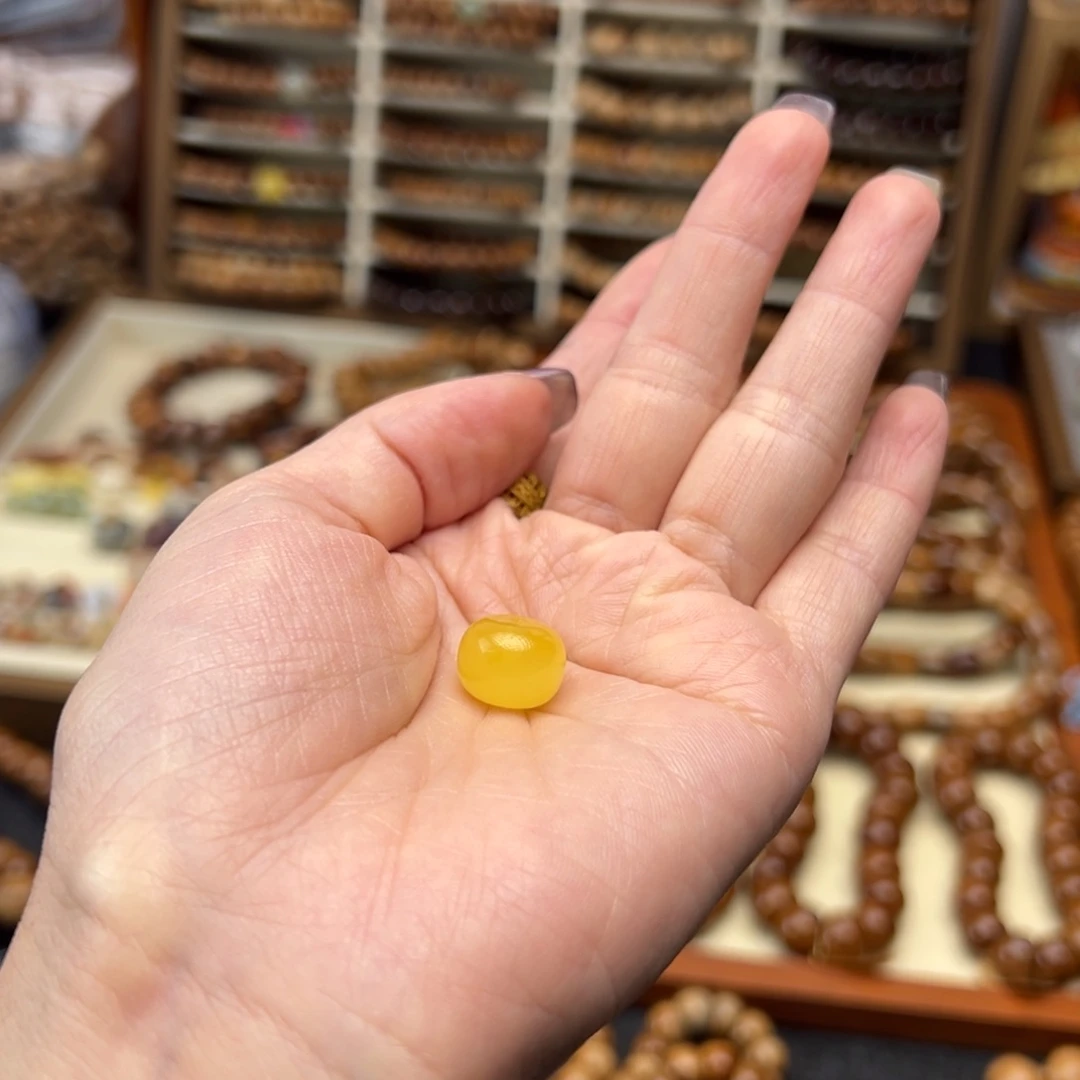 我****库克手串卡12左右黄墩子