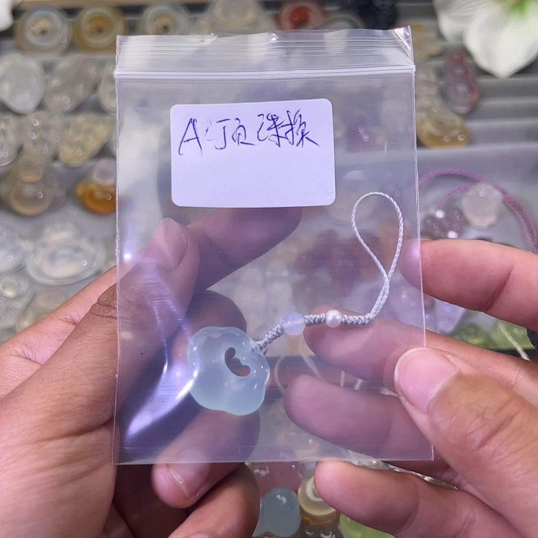 玛瑙/玉髓颈饰未镶嵌恋**止