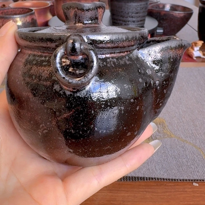 011黑砂传统工艺宝瓶