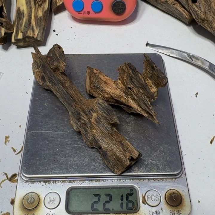 沉香碎屑沉香树心油22克