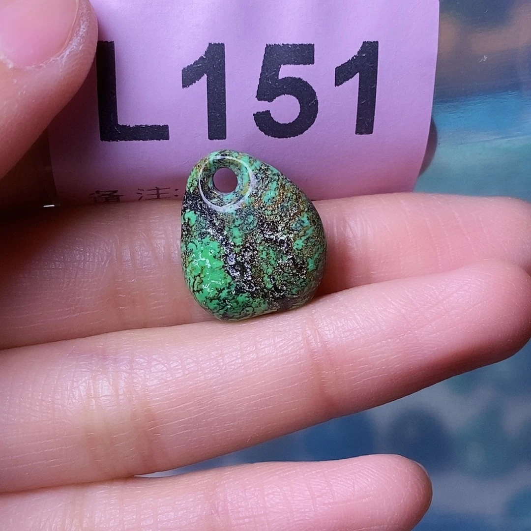十堰原生态绿石头特色手工配饰