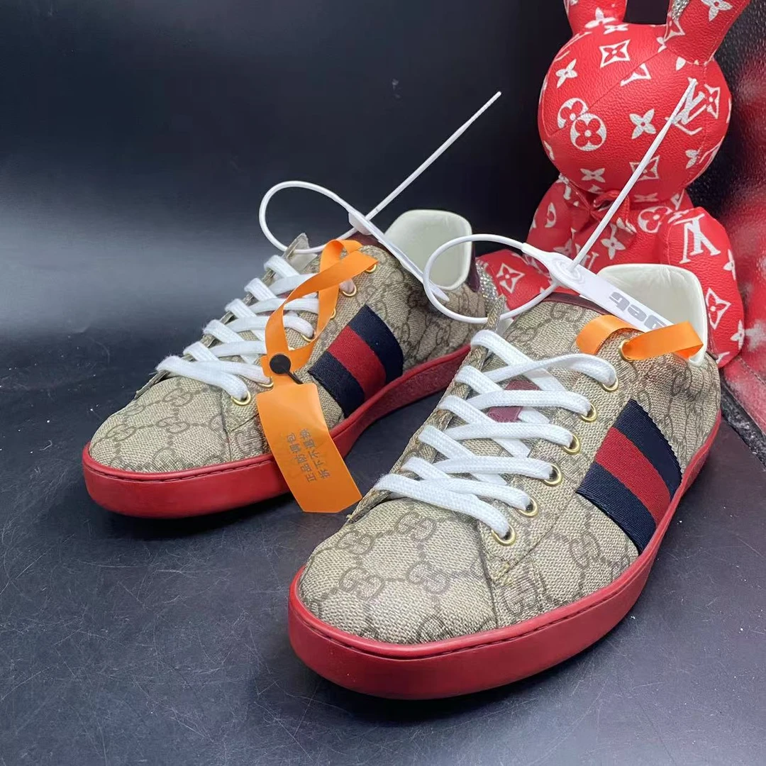 95新 GUCCI/古驰 【聚星优选】棕老花红底板鞋41欧码jdf087