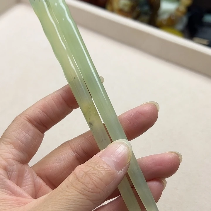 蛇纹石玉未镶嵌发簪