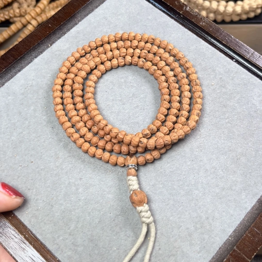 【闪购商品】柏香籽/百香籽吊坠A115