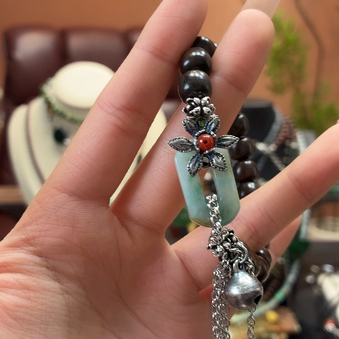 翡翠未镶嵌耳饰手串