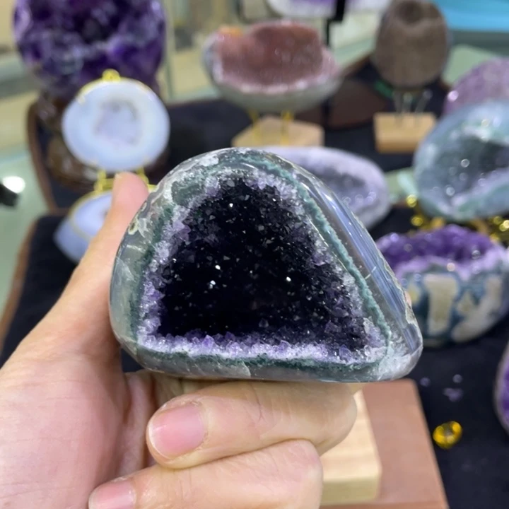 紫晶大型摆件（非配饰）未镶嵌