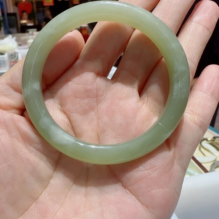 未镶嵌手镯和田玉367