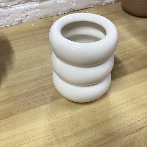 微瑕，不能明火，口径8，高度12，2个筷子筒