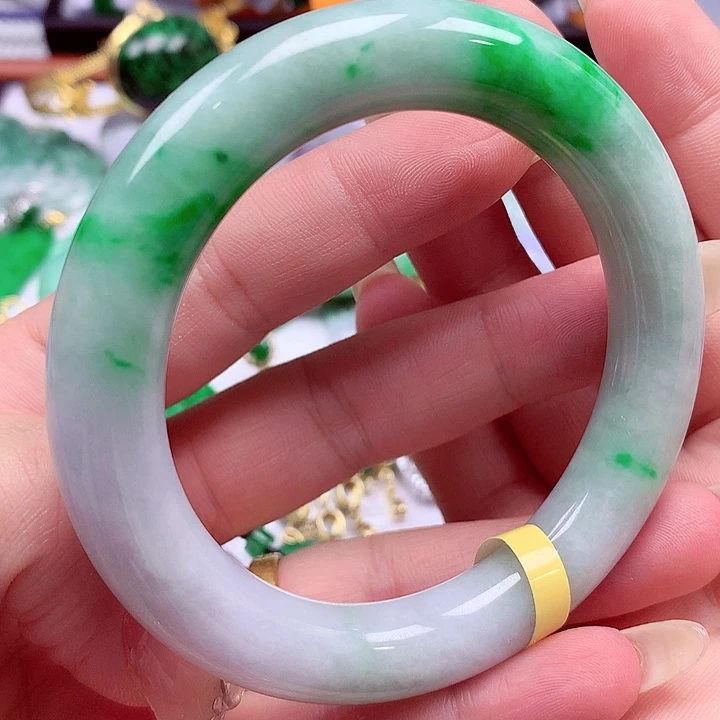 翡翠未镶嵌手镯翡翠手镯