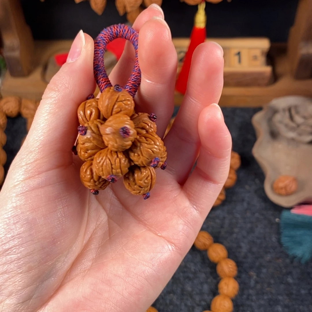 吊坠桃核桃枭挂件