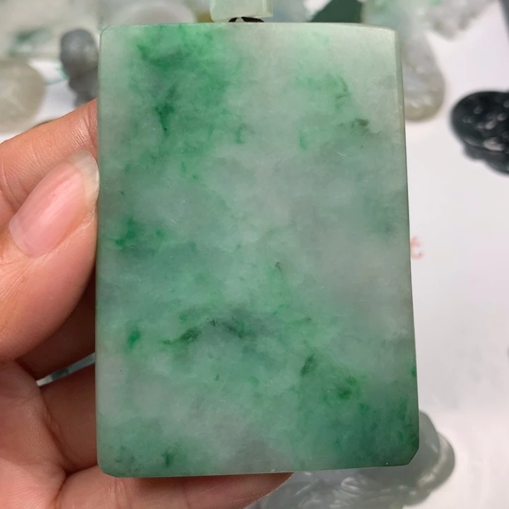 定制翡翠未镶嵌翡翠