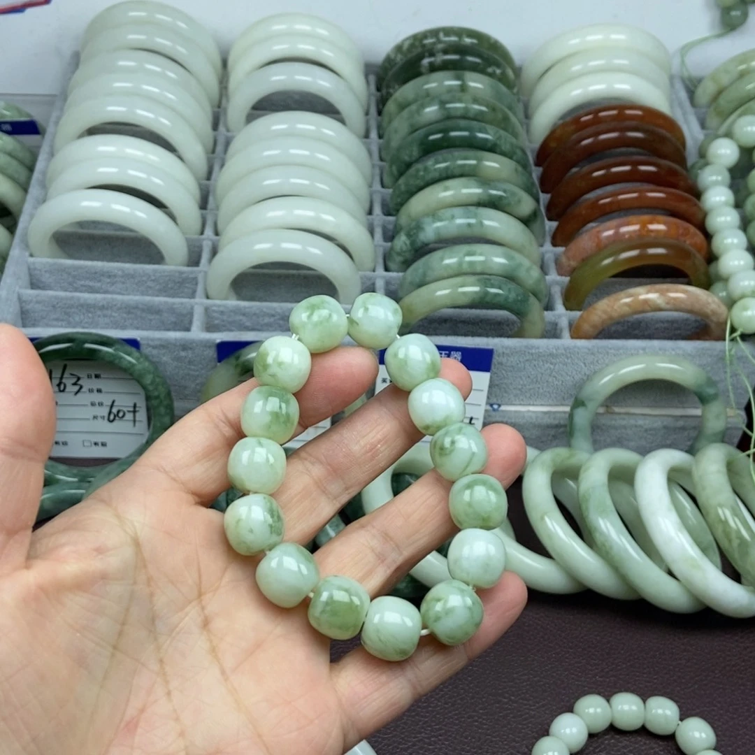蛇纹石玉未镶嵌手链