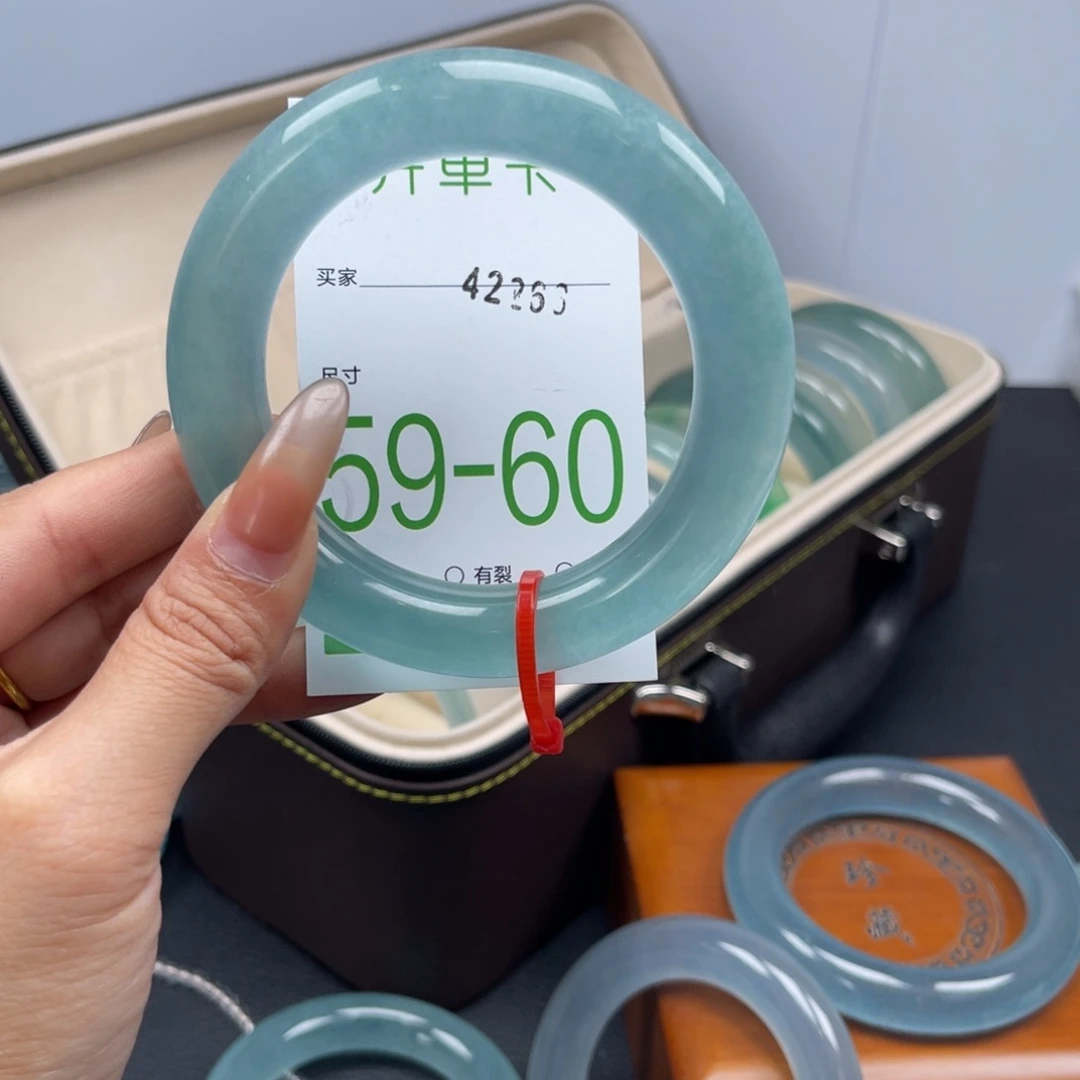 石英岩玉手镯未镶嵌