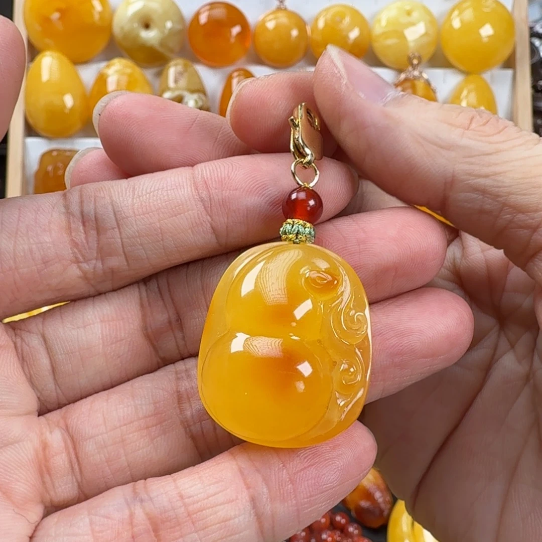 蜜蜡未镶嵌颈饰蜜蜡