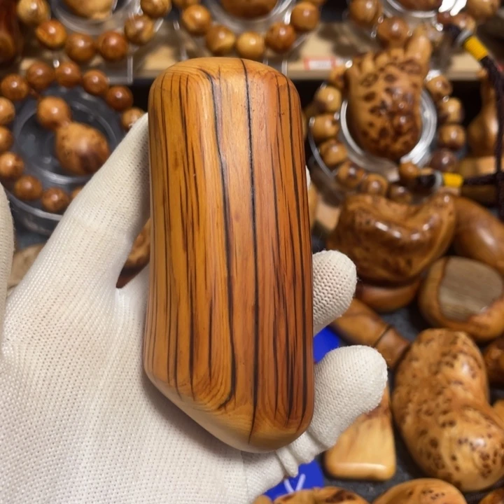 柏木太行崖柏手把件