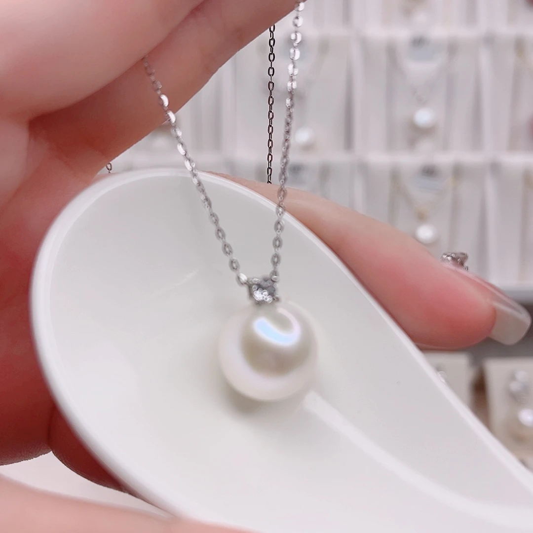 淡水珍珠吊坠(赠链)未镶嵌