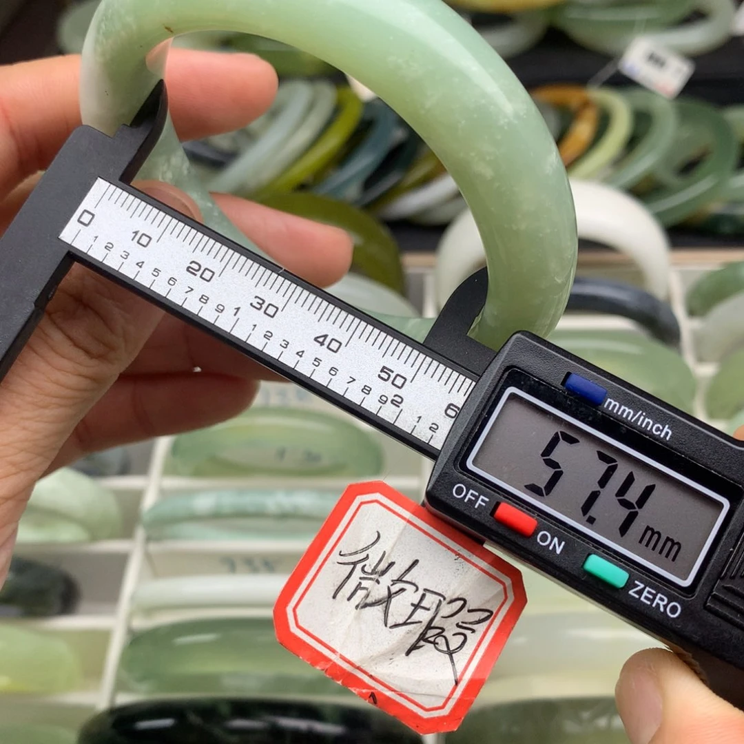未镶嵌蛇纹石玉手镯738