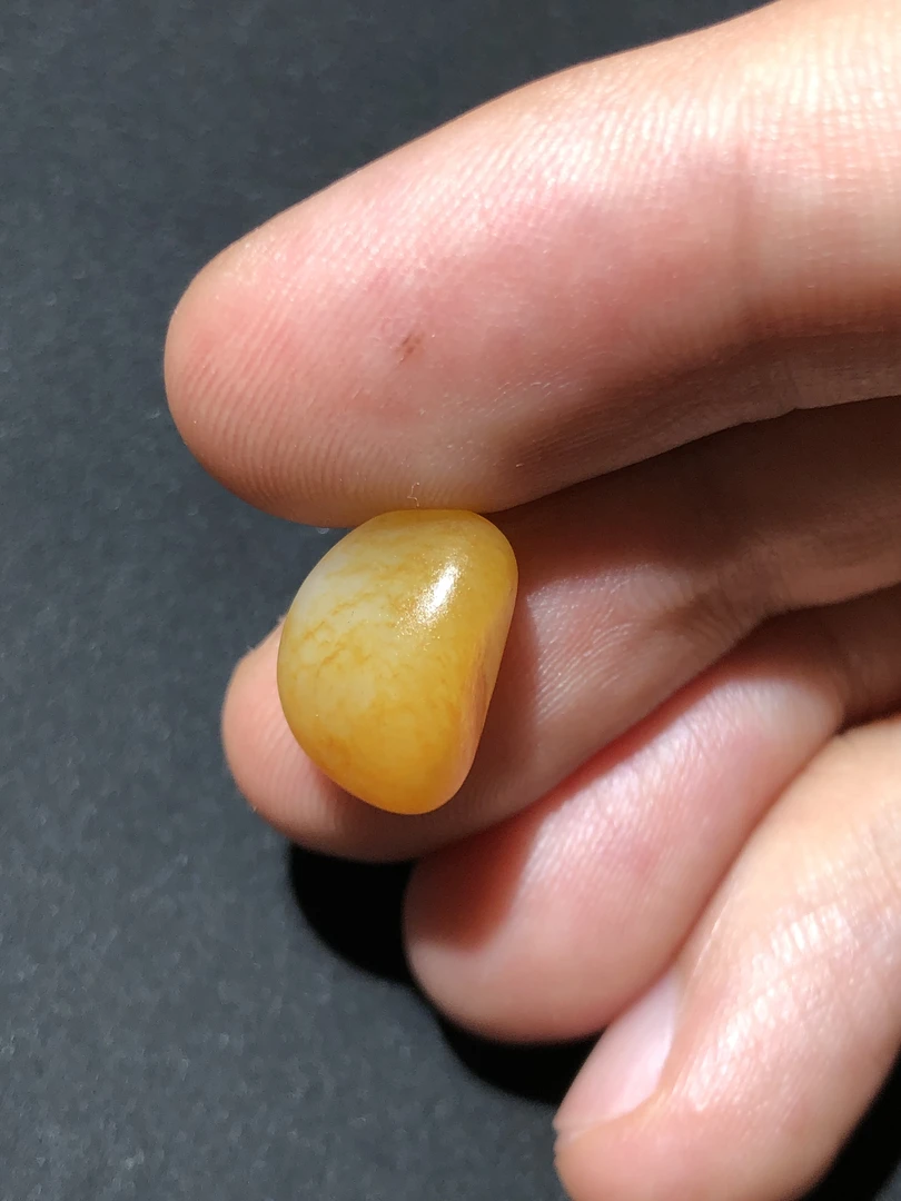 新疆和田玉沁色原石