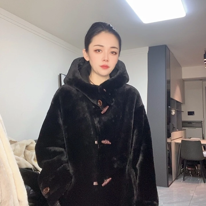 绵羊皮美丽奴皮毛一体M125，L135，XL145斤左右拍下备注尺码