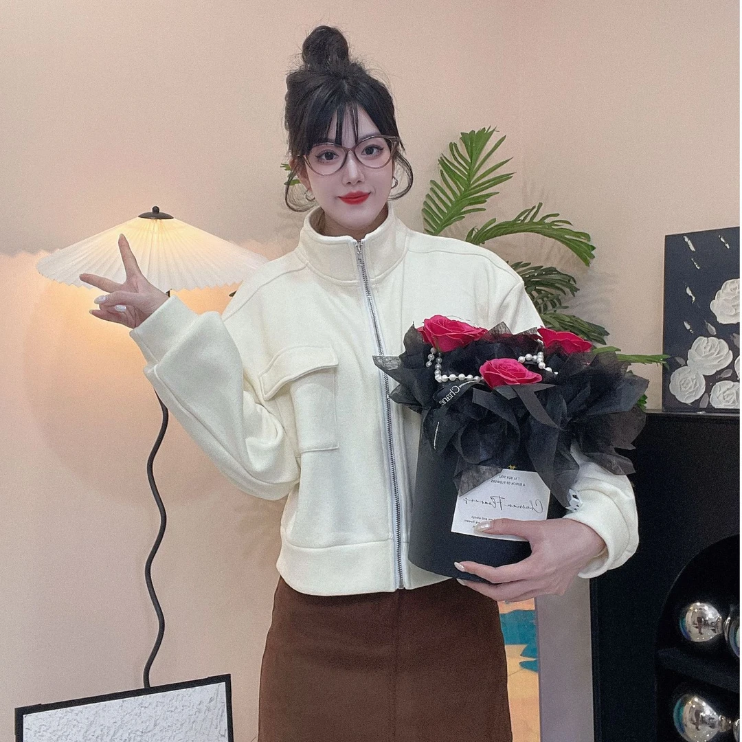 李甜甜纯色秋冬季加绒气质翻领女立领设计感白色秋季短外套保暖