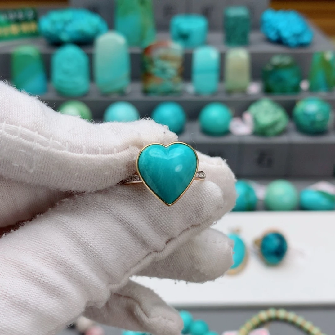 绿松石配饰18K金镶嵌
