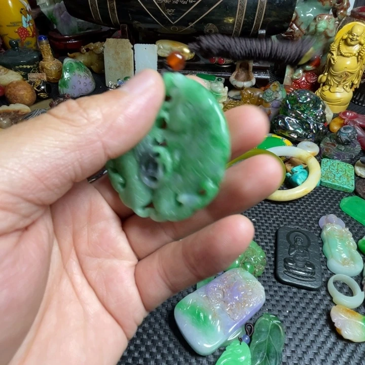 滴血莲花菩提吊坠