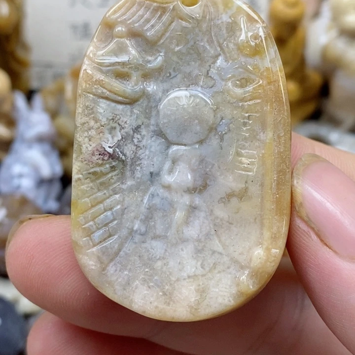 颈饰未镶嵌硅化珊瑚（珊瑚玉）小