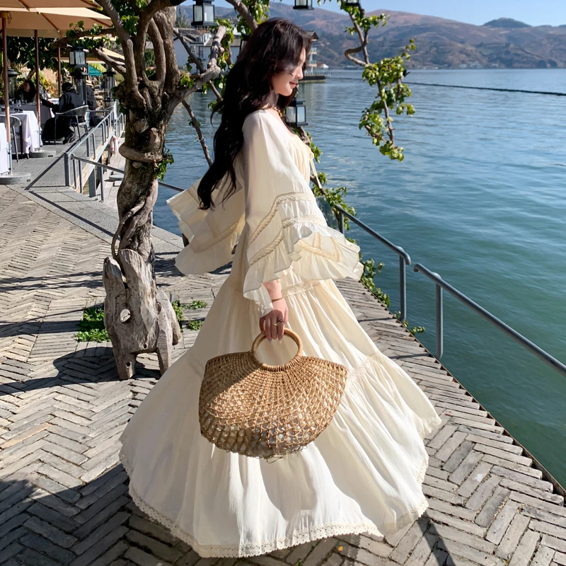 米杏色仙女长裙女2025春季新款高级感法式度假风超好看大摆连衣裙