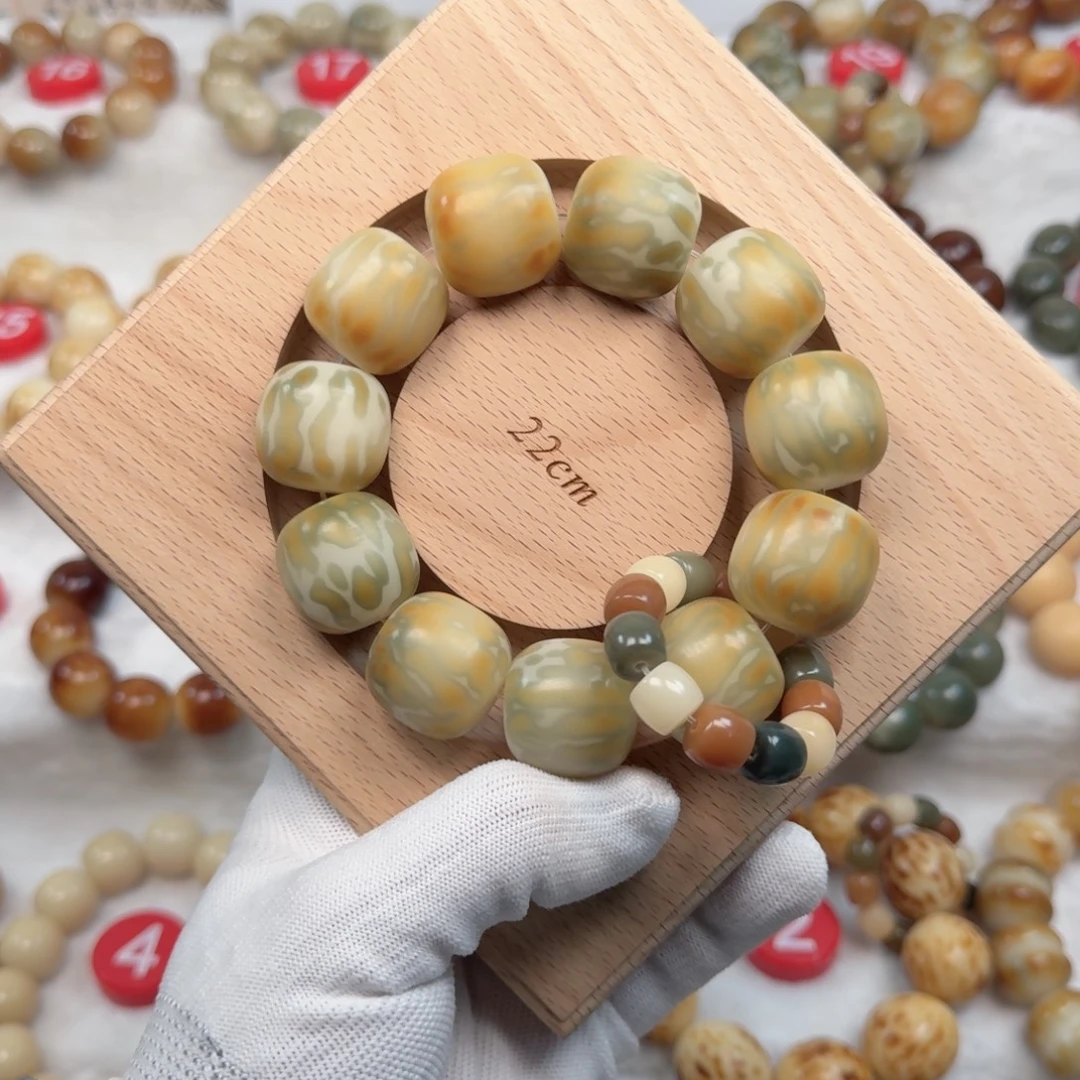 白玉菩提吊坠卡24手工干磨老型山川水纹