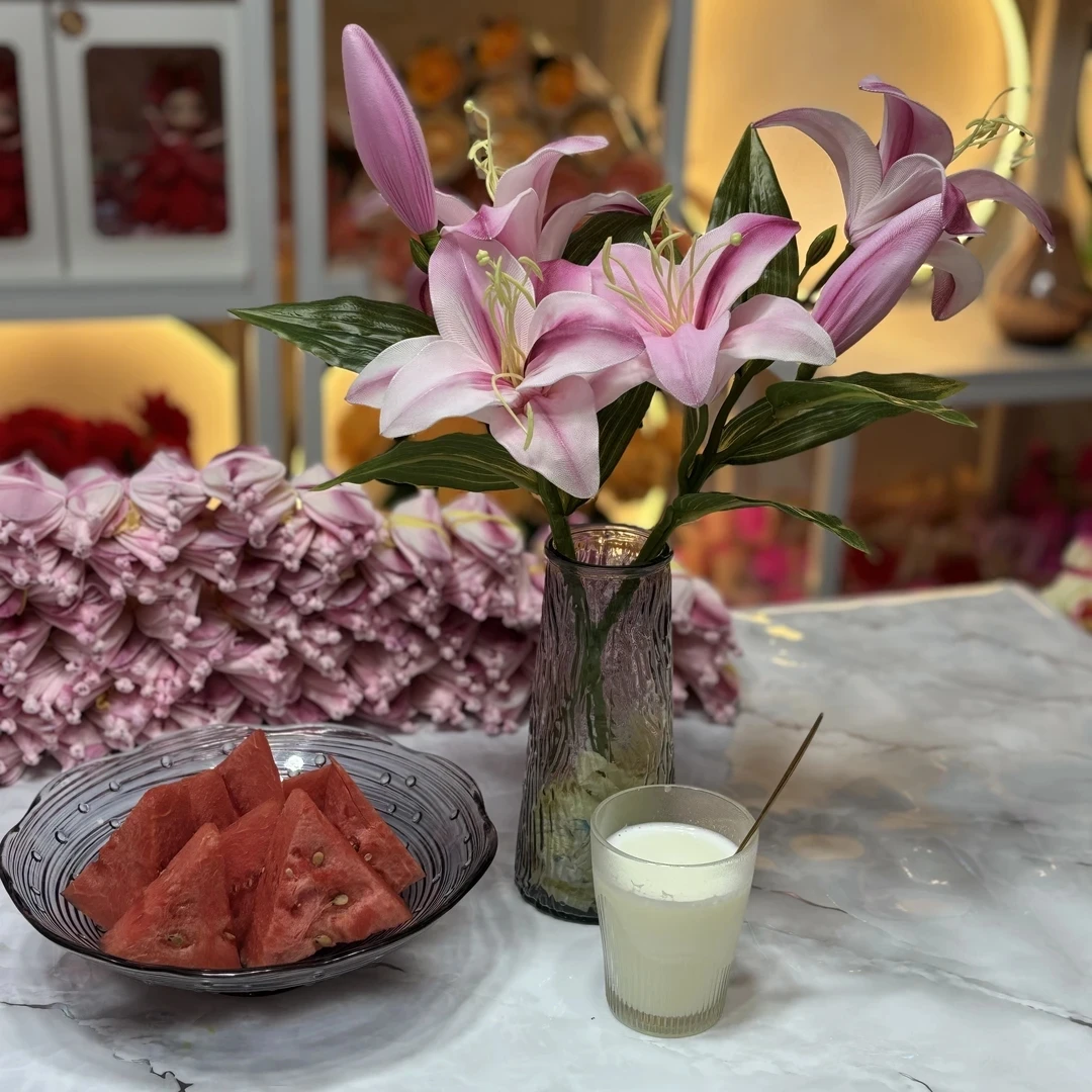 百合花桌摆花束高度30厘米材料包