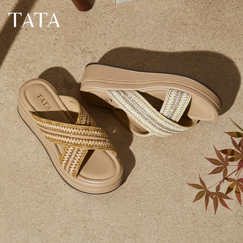 TATA他她2025夏新款商场同款休闲复古厚底坡跟一字拖鞋女WM302BT5