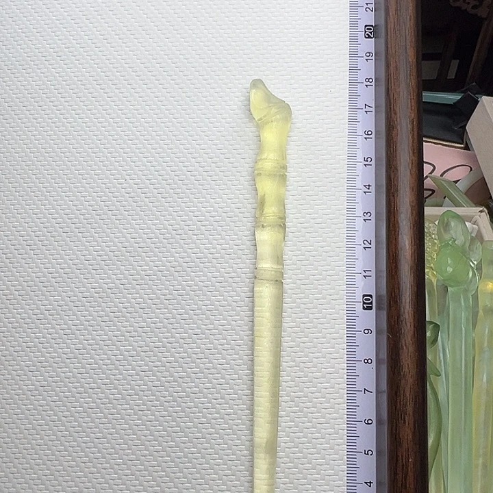 蛇纹石玉未镶嵌发簪竹节