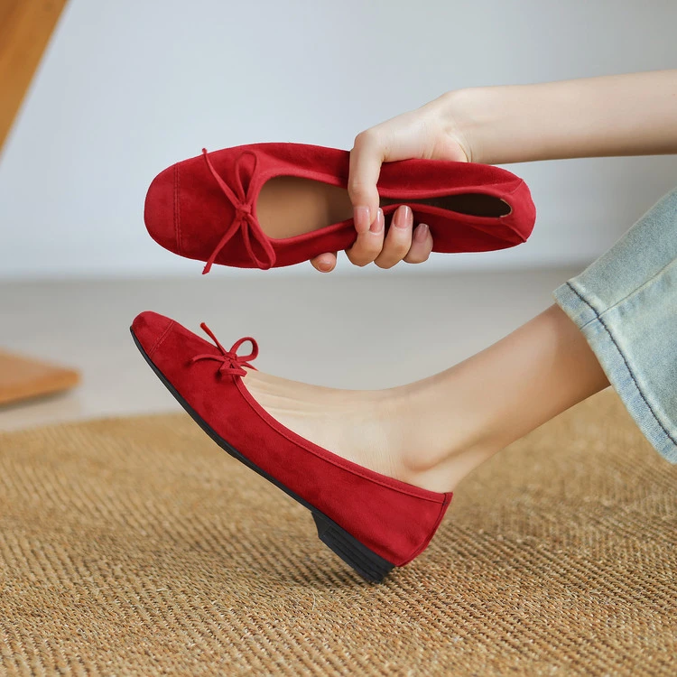 2cm 法式优雅气质百搭浅口单鞋春季简约休闲时尚蝴蝶结大码42单鞋
