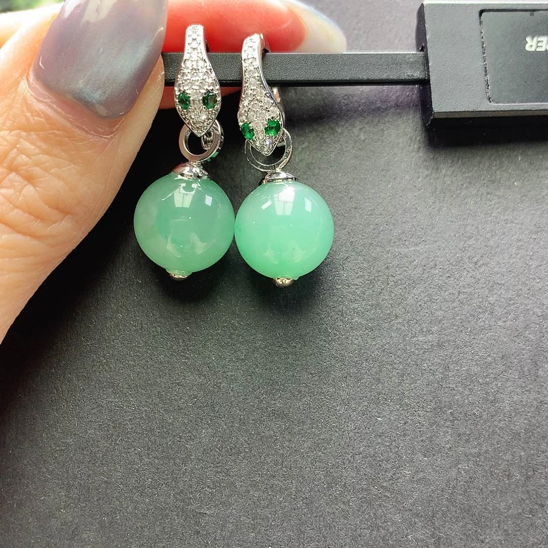 石英质玉未镶嵌耳坠