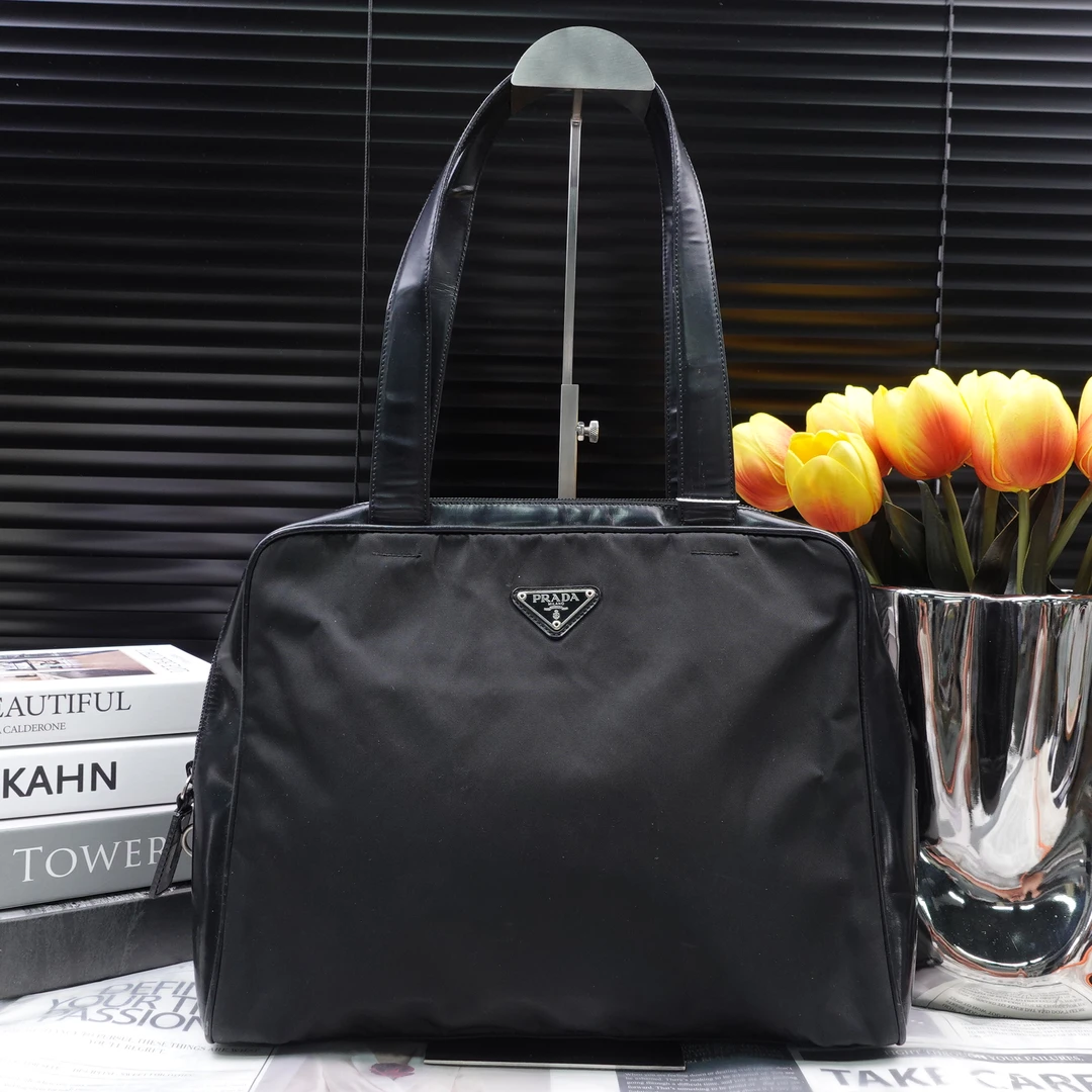 95新 Prada/普拉达 单肩包/T10227618