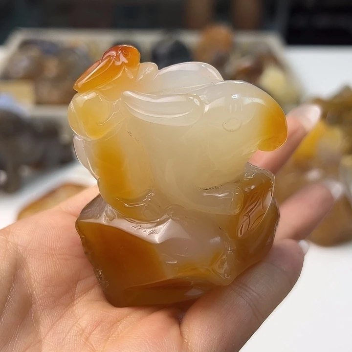 玛瑙/玉髓颈饰合金