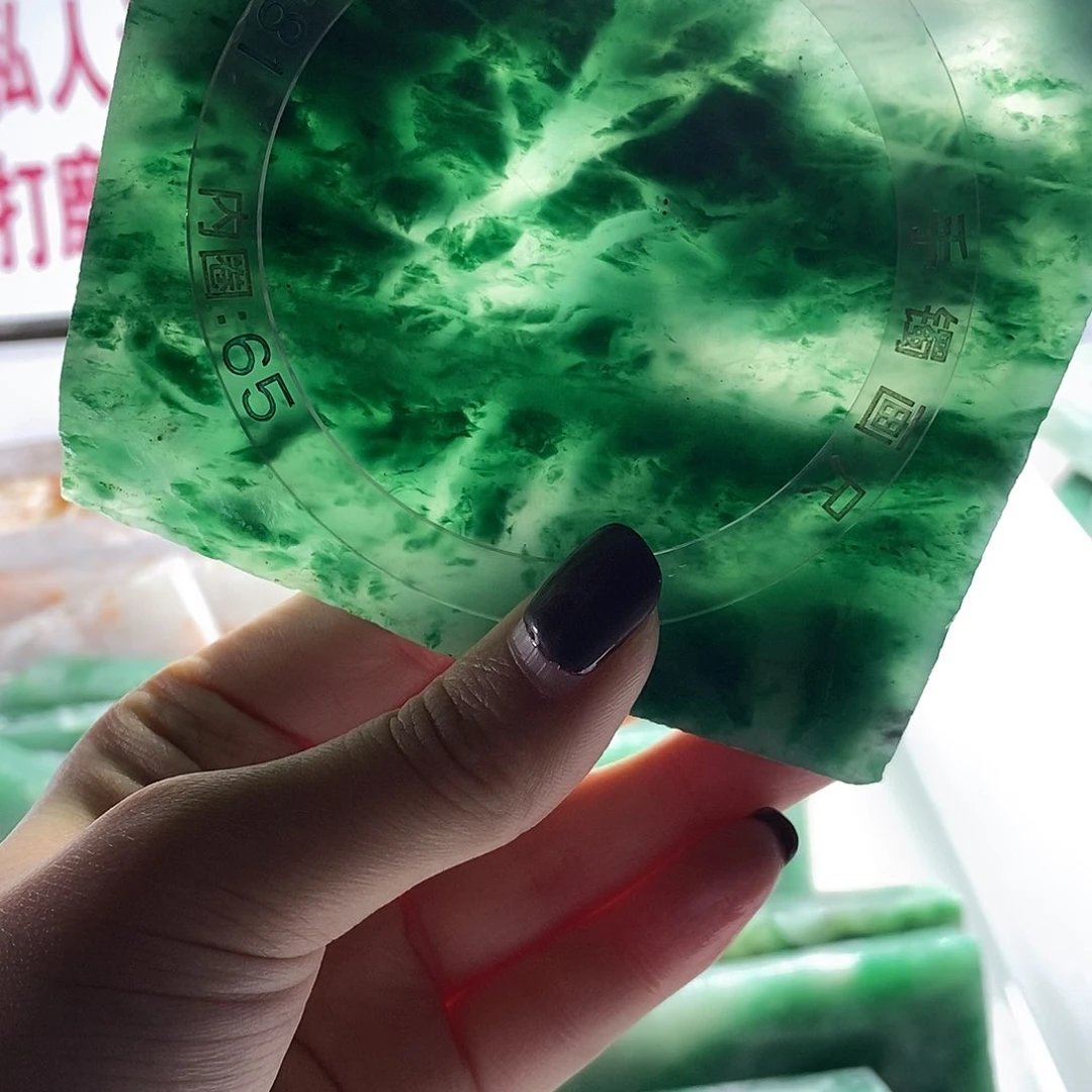 定制石英质玉（非洲翠）阳**g