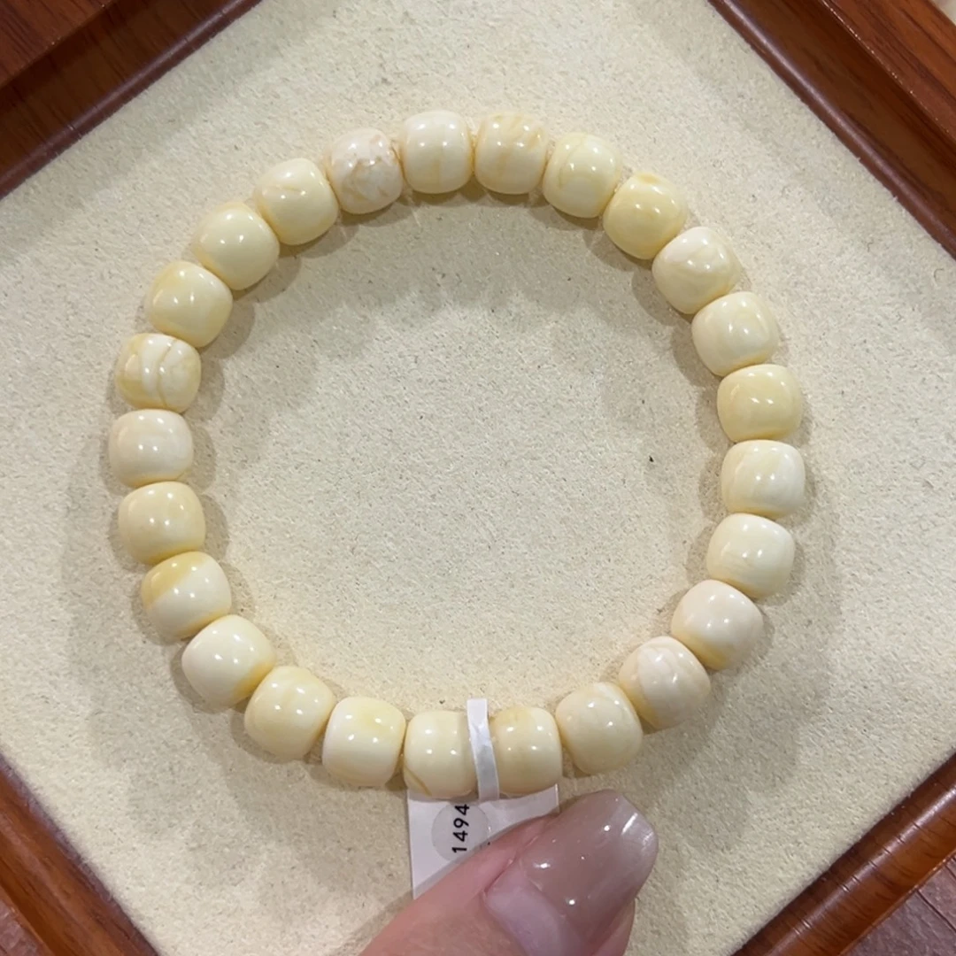 关***心蜜蜡未镶嵌手链8.5m瓷白浓蜡