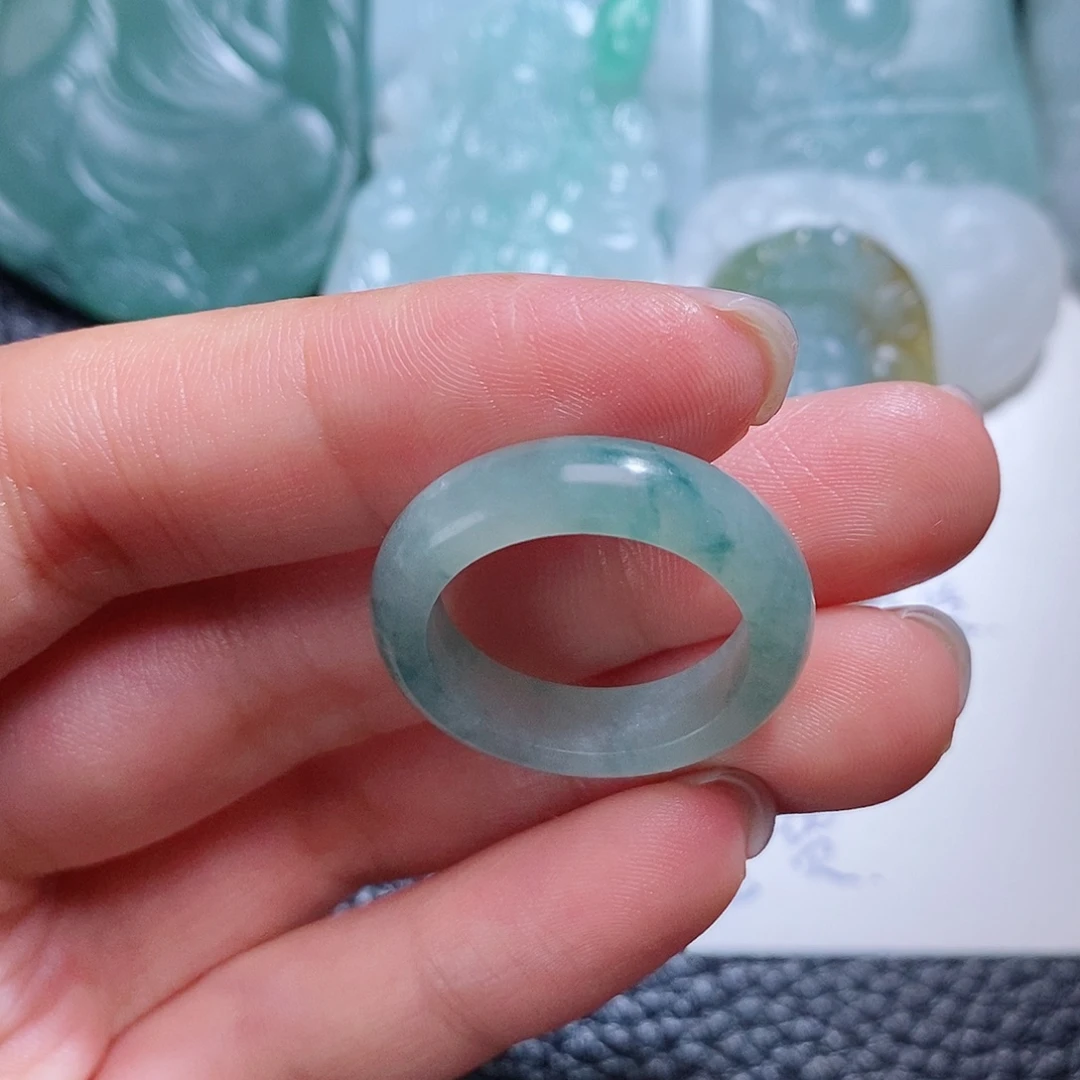 未镶嵌定制翡翠毛货付款后确认抛光