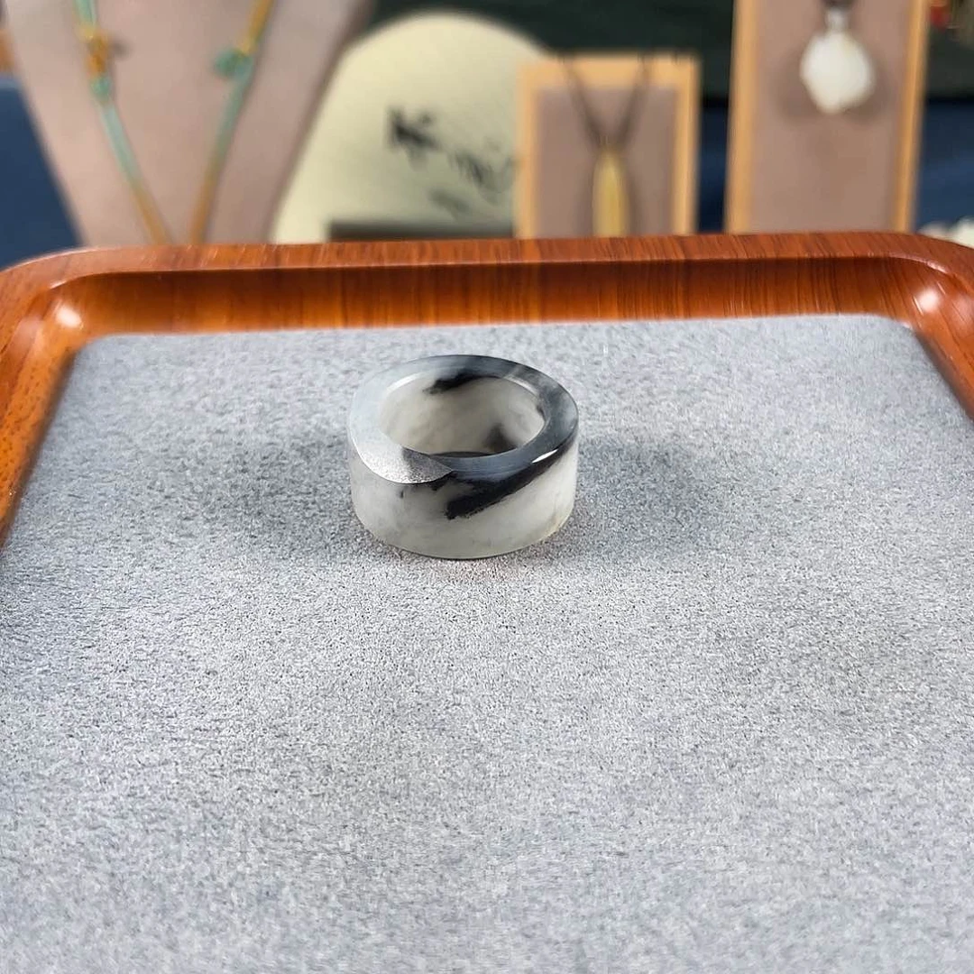 和田玉戒指未镶嵌