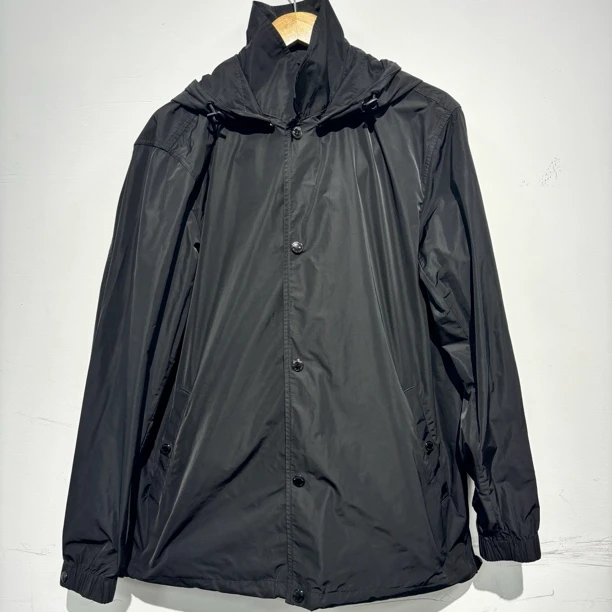 99新 BURBERRY/博柏利 Burberry巴宝莉背后logo冲锋衣 尺码：52