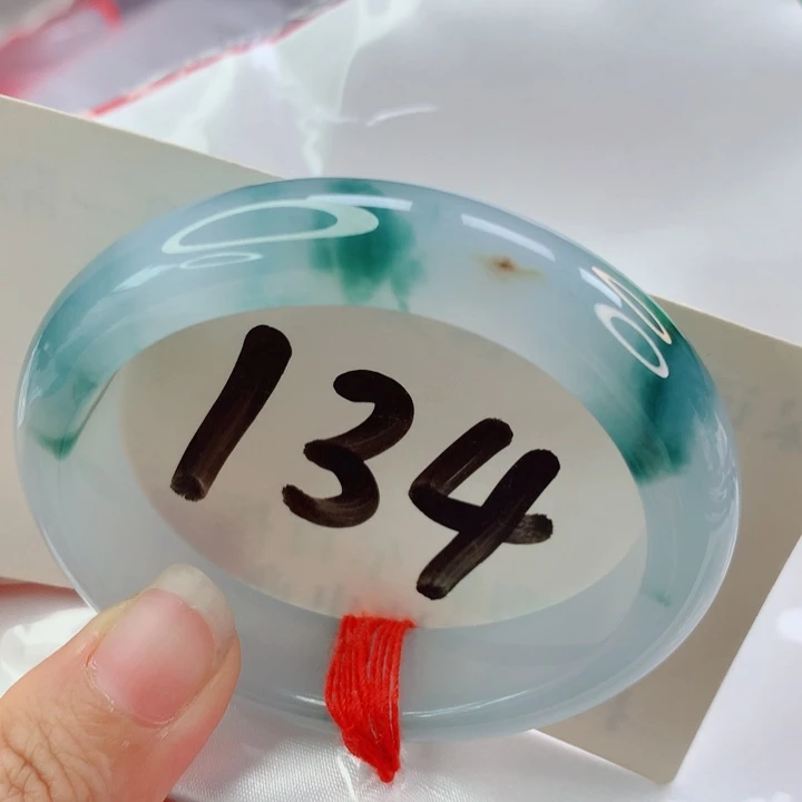 翡翠未镶嵌手镯（贵妃镯）高货微瑕