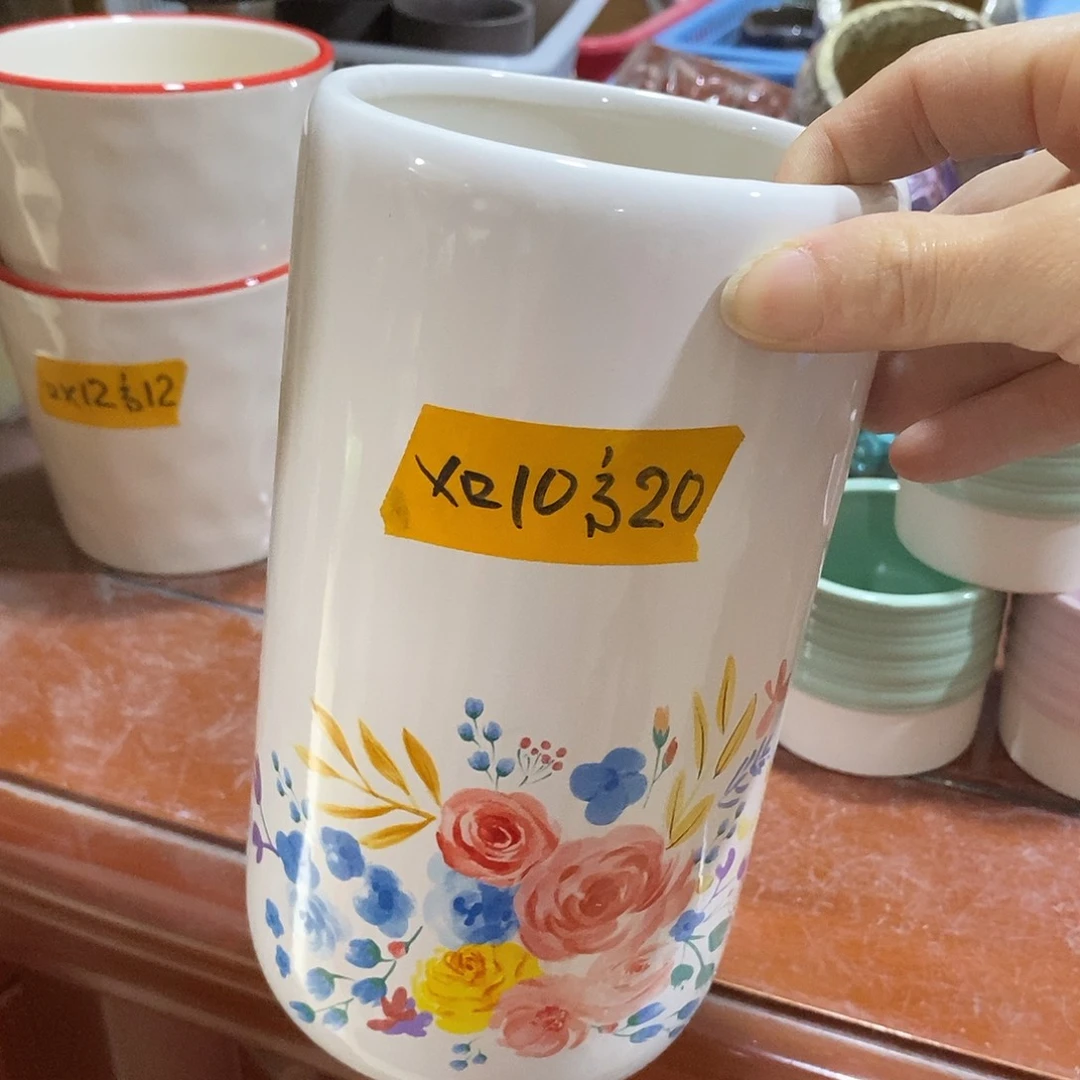 杯子陶盆有孔 瑕疵介意勿拍