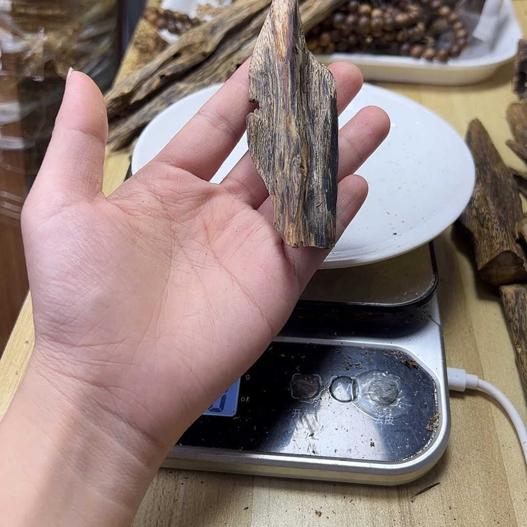 木绿奇楠虫漏9克原材料