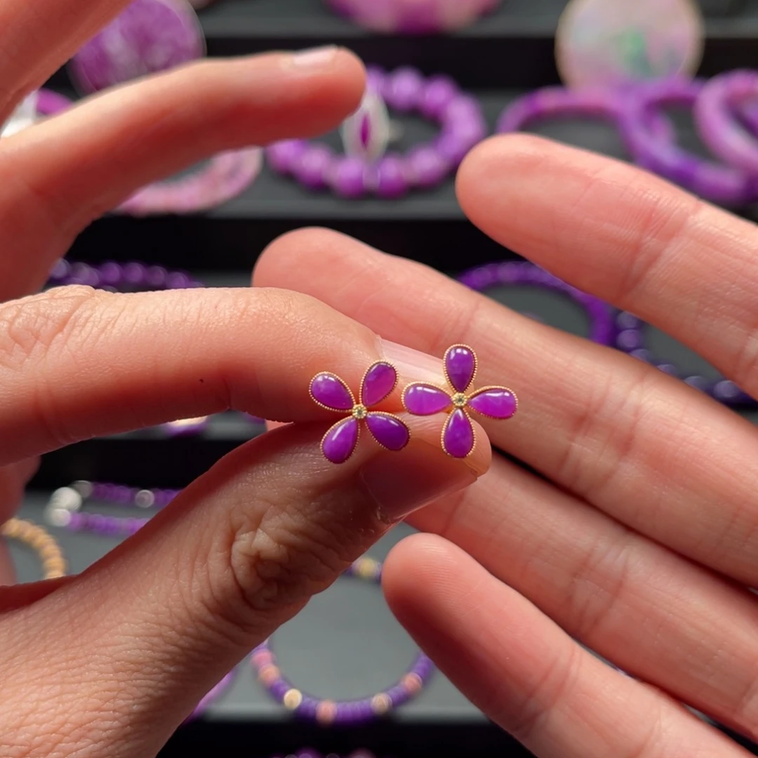 苏纪石（舒俱来）18K金镶嵌耳钉