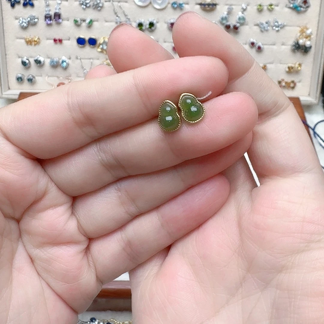 和田玉耳饰银S925镶嵌耳钉500