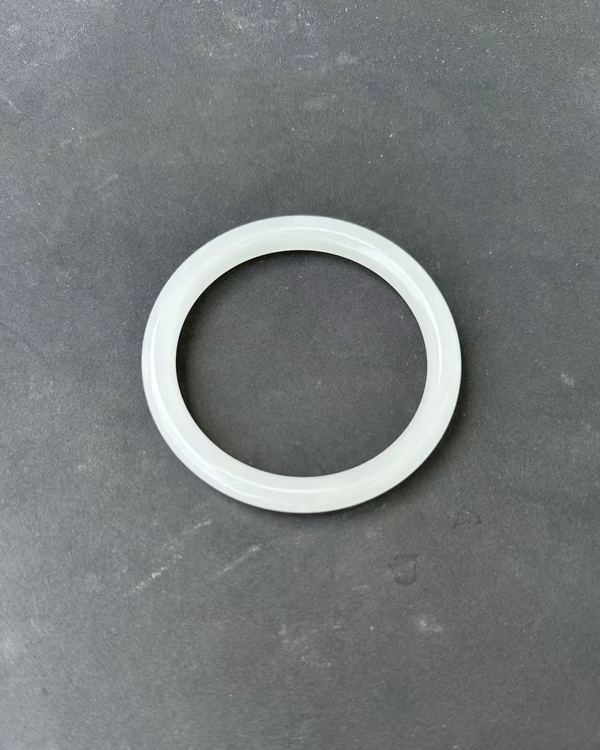 荔枝白 叮当镯精美时尚百搭款多样性发一！